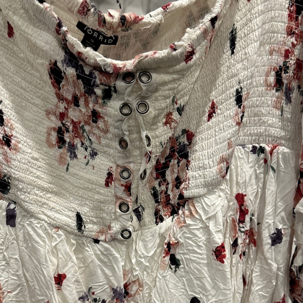 Torrid Floral Off-Shoulder Women's Top - Picture 3 of 10